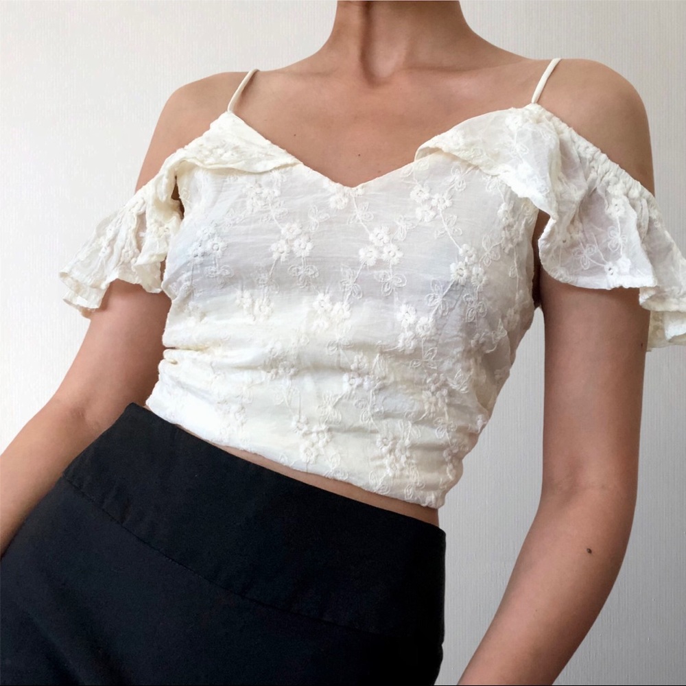 BOGOFREE Embroidered Cold Shoulder Top